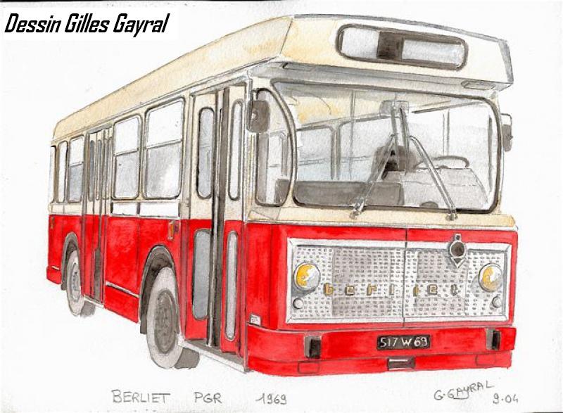 Autocar Berliet PGR de 1970 exposé au Conservatoire des Transports